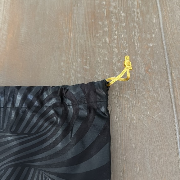 MAC Cosmetics Black Tie Bag / Pouch - Brand New - Picture 3 of 10